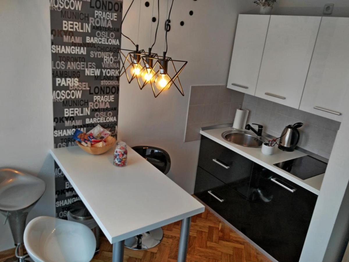Time Keeper - Self Check In Apartamento Osijek Exterior foto